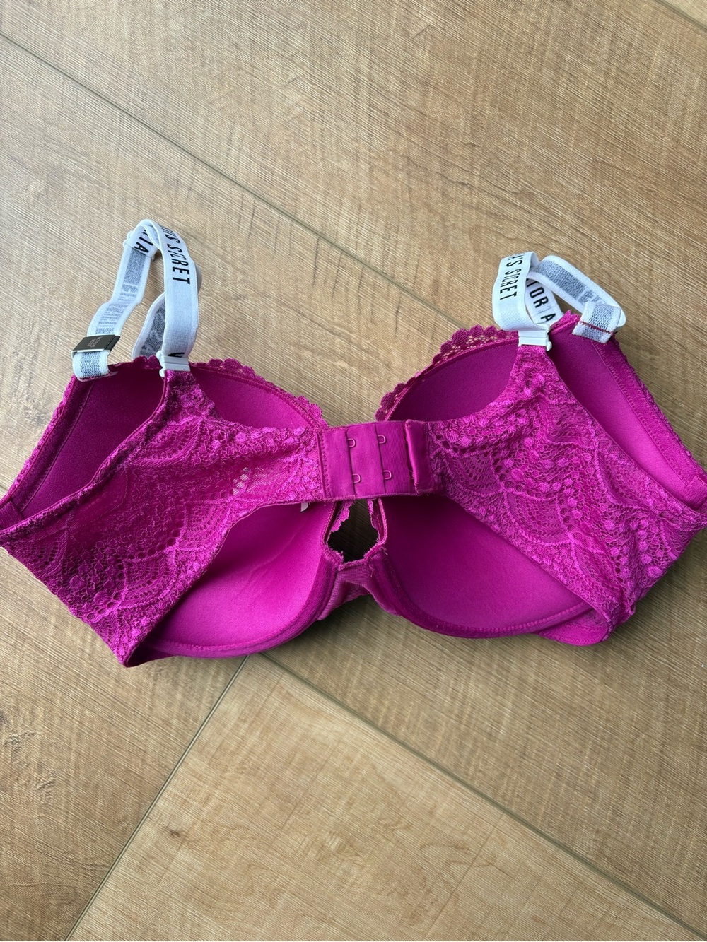 NEW Victoria's Secret Lace T-Shirt Push Up Full Coverage Bra. Fuchsia. 36D - Picture 3 of 8